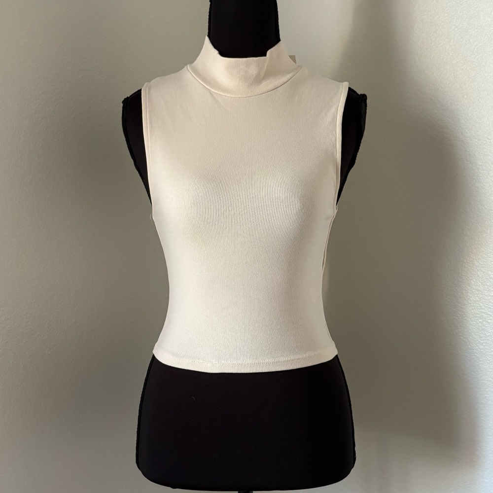 NWT Zara Cream Turtleneck Sleeveless Top- Size S